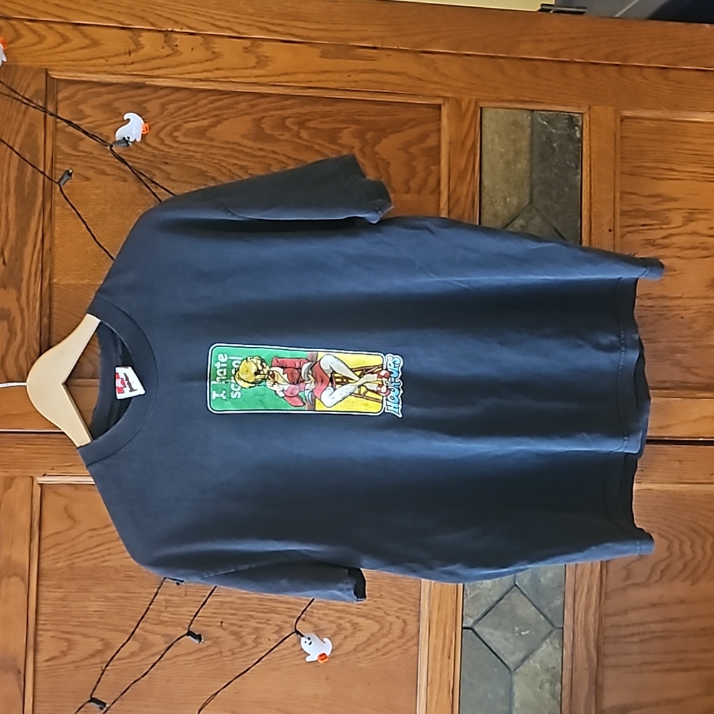 Hook ups “I hate school” T-shirt *RARE* size L